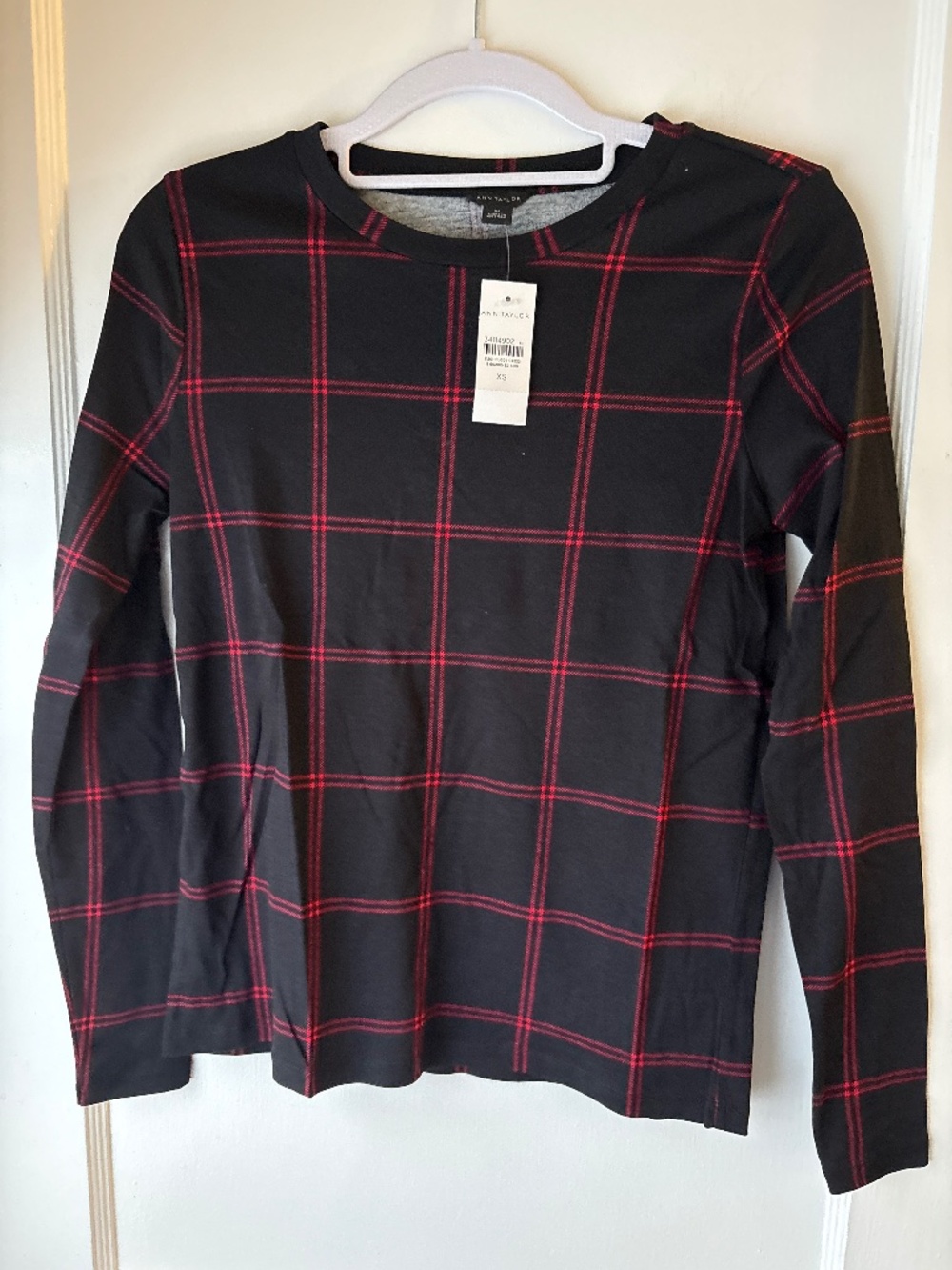 Ann Taylor Long Sleeve Shirt, Black with Red Pattern, Sz XS, NWT